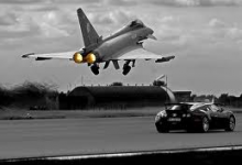 Bugatti Veyron vs Euro Fighter