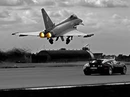 Bugatti Veyron vs Euro Fighter